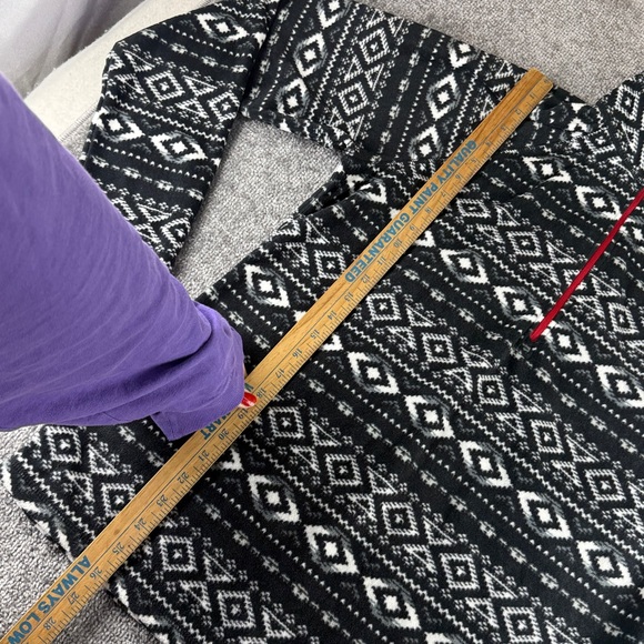 Eddie Bauer Black White Fleece 1/4 Zip Pullover Jacket Sweater Aztec Womens XL - Picture 2 of 9